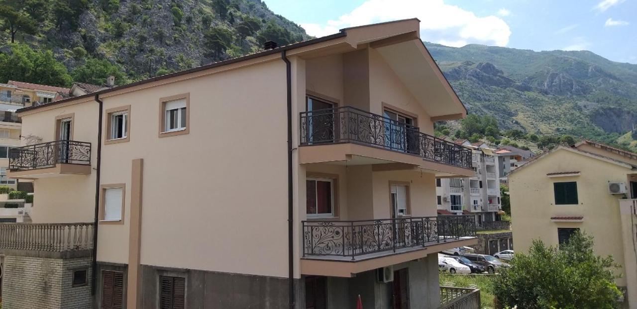 Apartments Zenit コトル エクステリア 写真