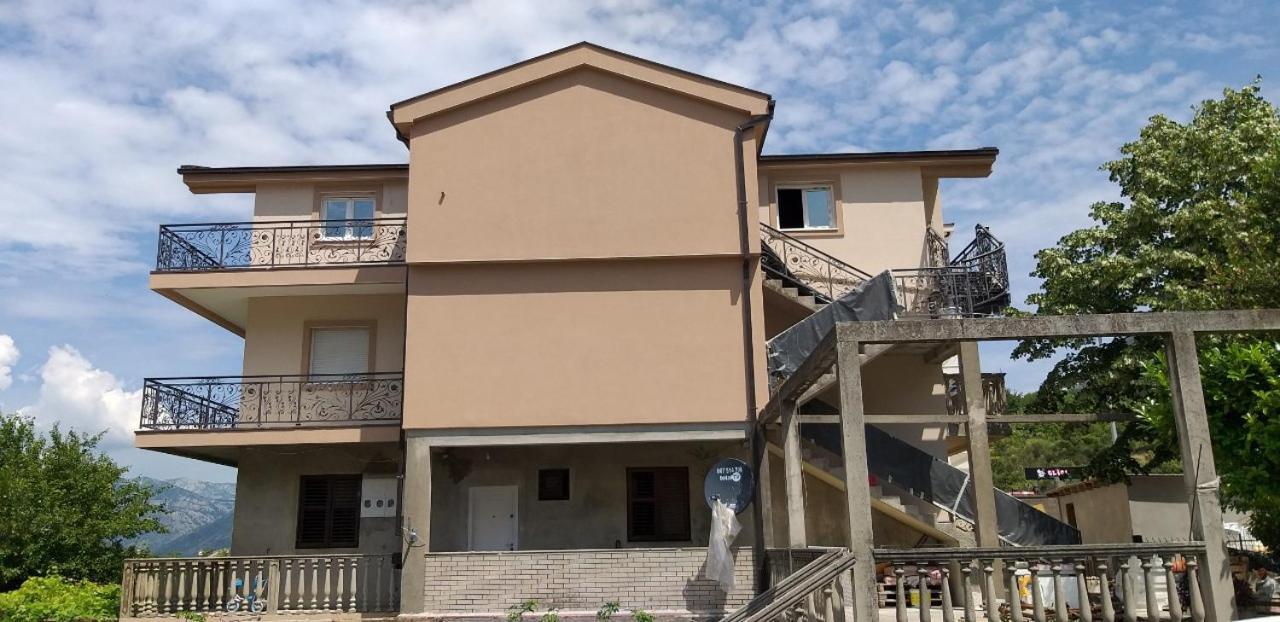 Apartments Zenit コトル エクステリア 写真